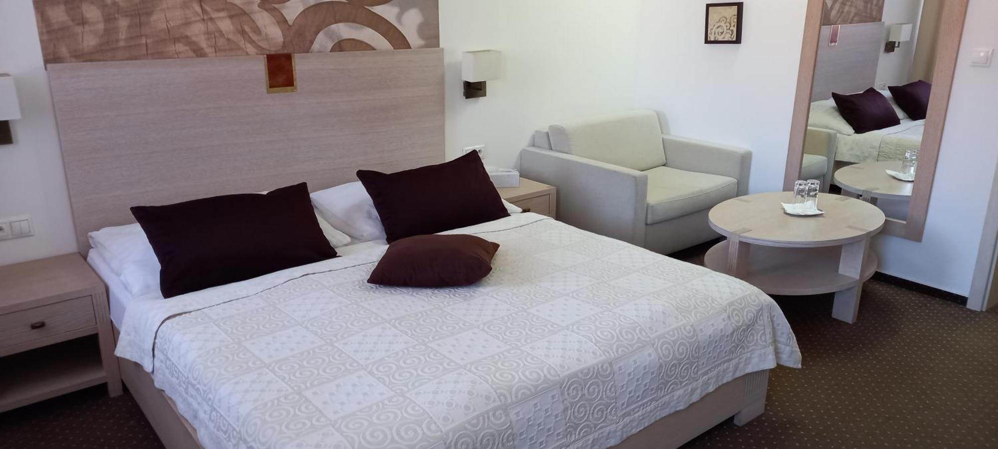 Hotel Slameny Dom & Spa Mala Ida Номер фото