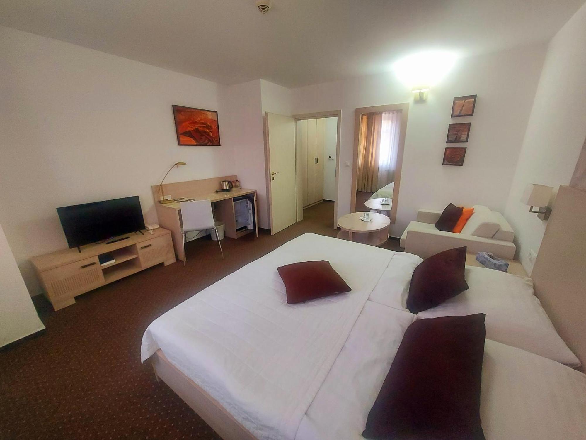 Hotel Slameny Dom & Spa Mala Ida Экстерьер фото