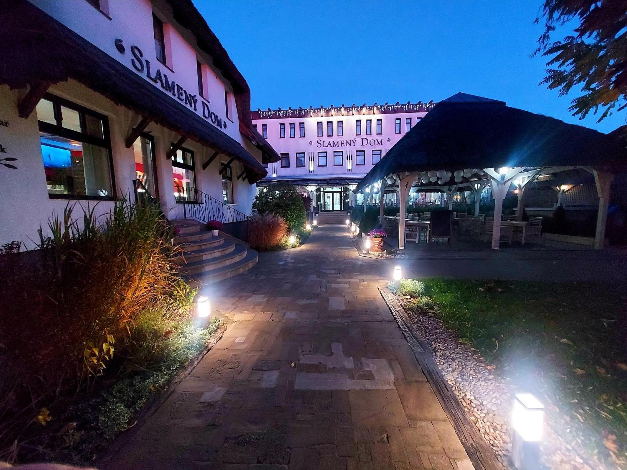 Hotel Slameny Dom & Spa Mala Ida Экстерьер фото