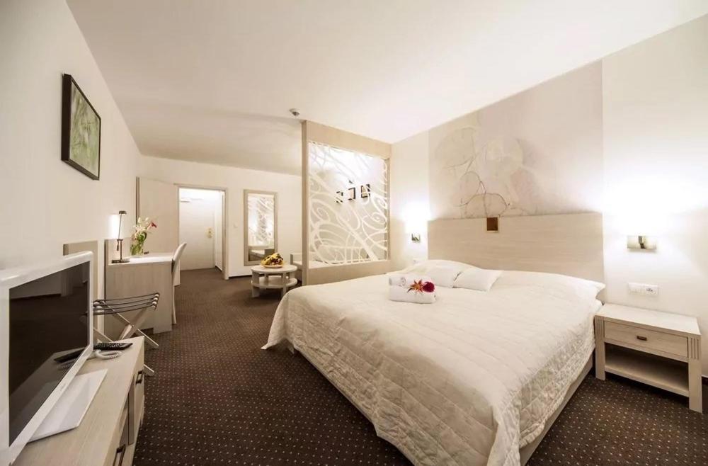 Hotel Slameny Dom & Spa Mala Ida Экстерьер фото