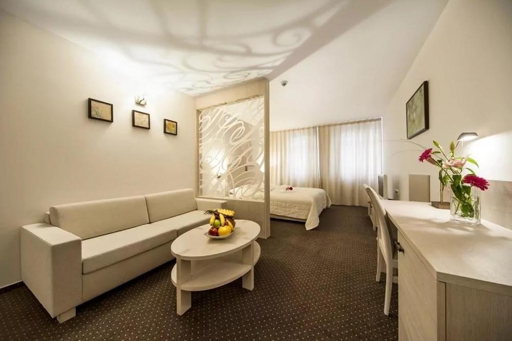 Hotel Slameny Dom & Spa Mala Ida Экстерьер фото